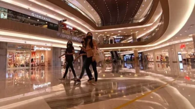 Banyak Mall Dibangun di Surabaya