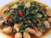 Resep Tumis Kangkung Ayam, Sajian Sederhana yang Mengenyangkan (image from screenshot Youtube dapur bu yun)