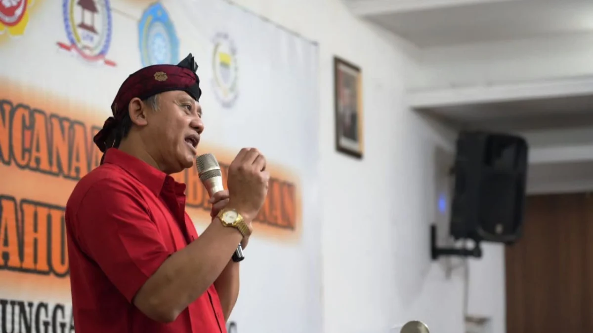 Wakil Ketua DPRD Kota Bandung Achmad Nugraha Ajak Warga Gotong royong Bersihkan Lingkungan