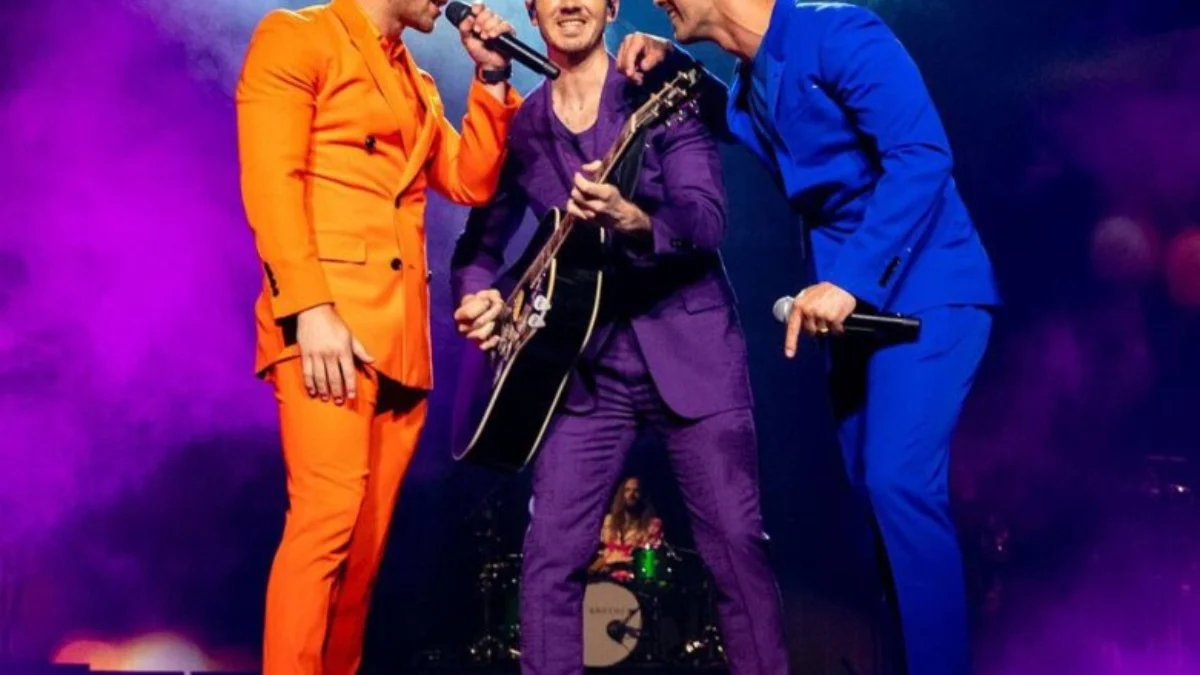 3 Fakta Konser Jonas Brothers di Indonesia. (Sumber Foto: wznd.com)