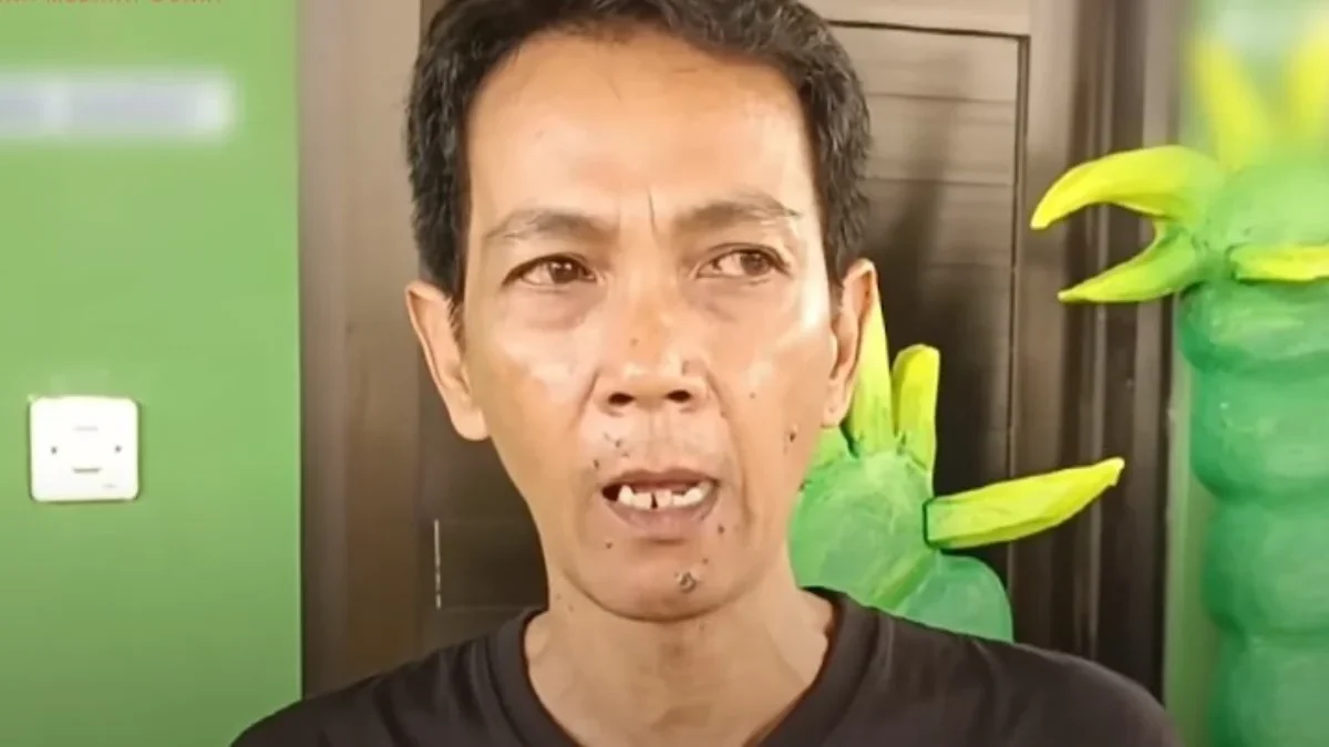 Ganda Permana, Suami dari Korban Pembunuhan dalam Koper di Cikarang. (Sumber Foto: Screenshot via Kompas TV)